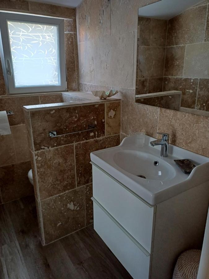 Margaux Bed & Breakfast Le Plan-de-la-Tour Екстериор снимка