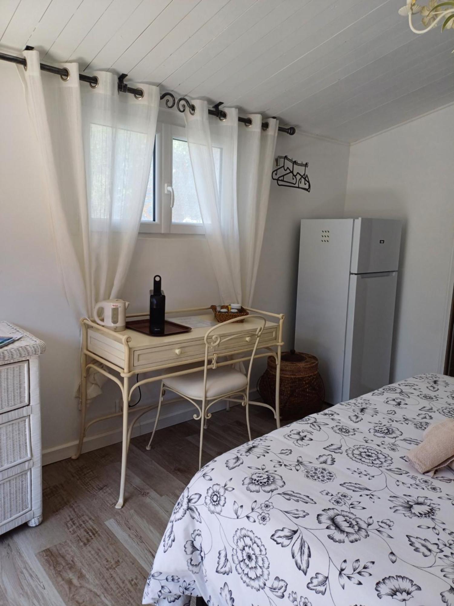 Margaux Bed & Breakfast Le Plan-de-la-Tour Екстериор снимка